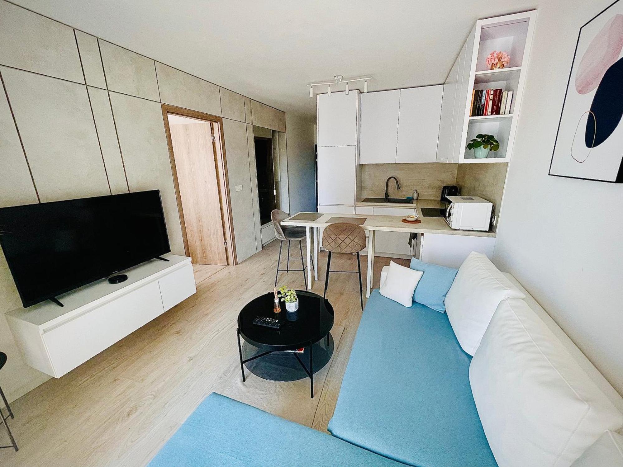 Top Urban Apartment - Free Parking, Green Energy, Modern Style Bratislava Extérieur photo